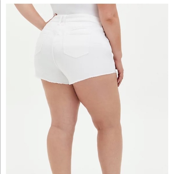 Torrid white cut off shorts - Picture 2 of 5